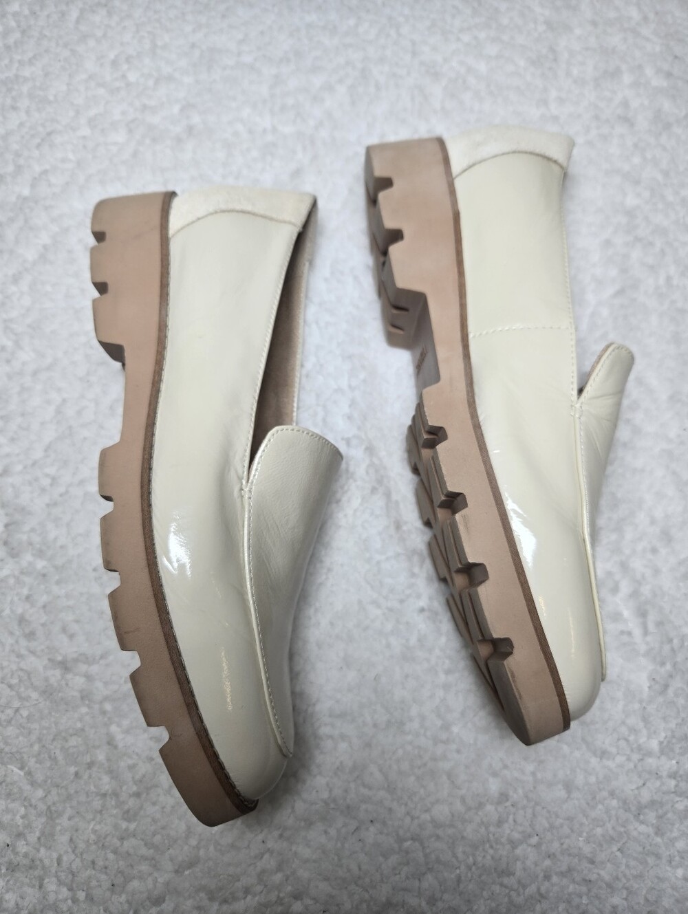 Vionic Kensley Loafers Size 9 Womens Shoes Penny Patent Leather Cream Suede - Picture 6 of 7